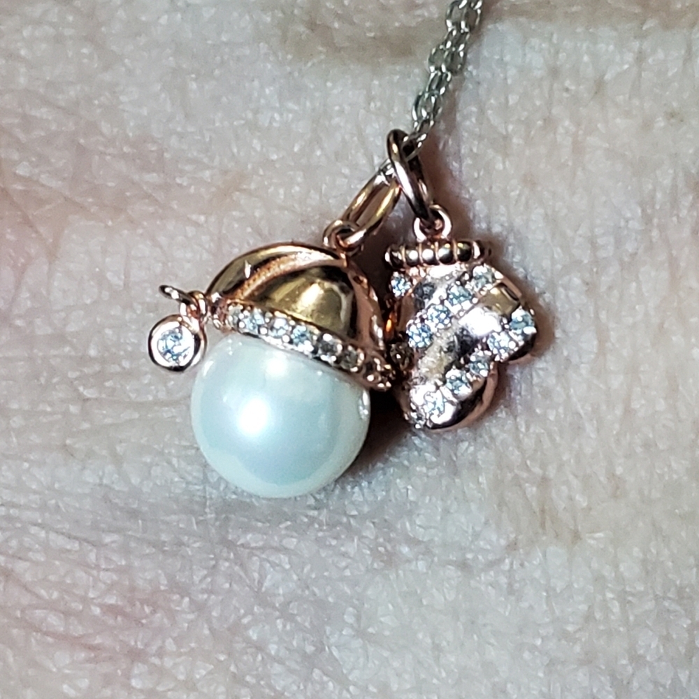 STERLING AND ROSE GOLD SNOW HAT AND MITTENS NECKLACE